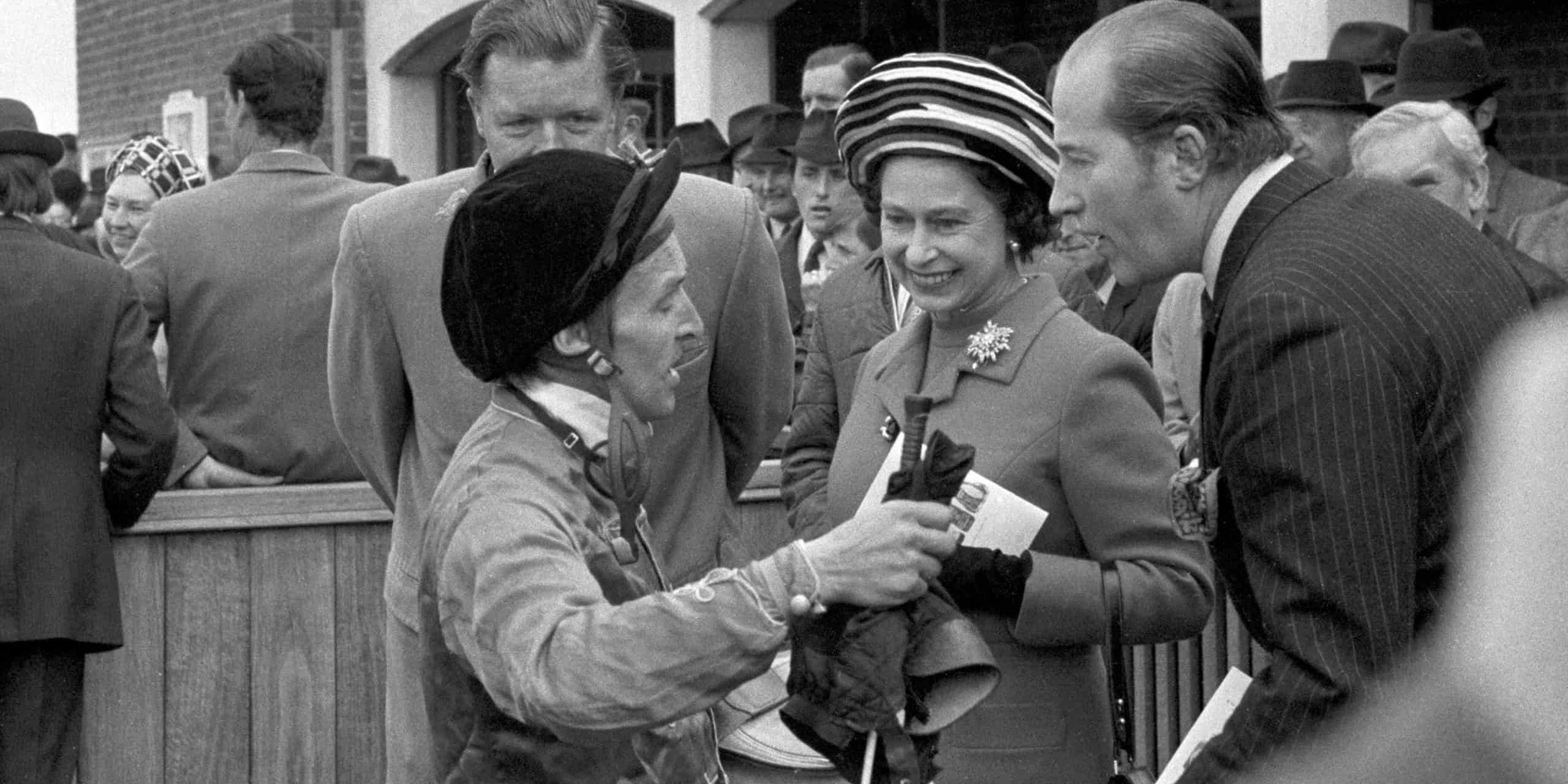 ‘Smokin’ Joe was one of the greatest of all time geegeez.co.uk