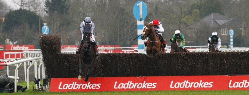 Banbridge and Paul Townend win the Ladbrokes King George Chase at Kempton from Il Est Francais at Kempton. 26/12/2024 Pic Steve Davies